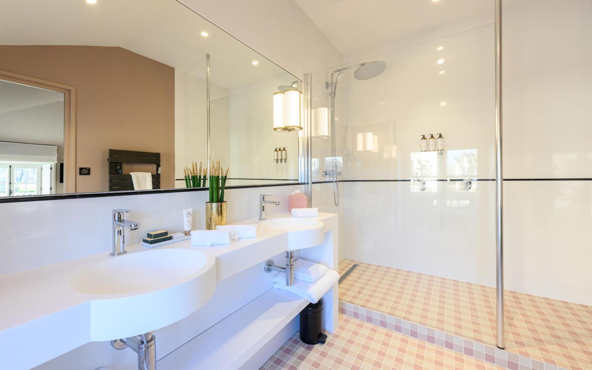 Les Suites Bb, Champagne Besserat De Bellefon Epernay Luaran gambar